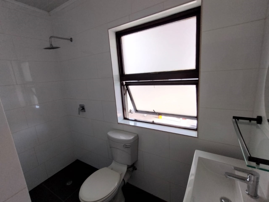 To Let 3 Bedroom Property for Rent in Loucharmante Western Cape